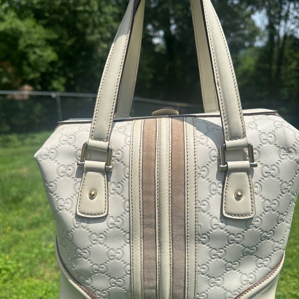 Gucci Leather Treasure Bag White and Beige w/ Key, charm, dusty & COA - Picture 4 of 17